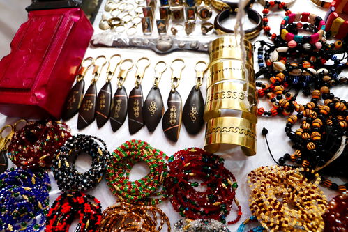 布基纳法索手工艺品 传统技艺与日常生活的完美融合